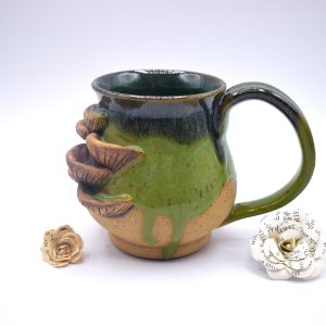 Two-toned shelf mushroom mug 14 oz