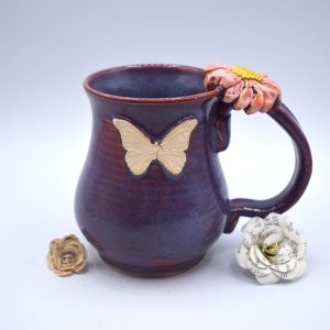 Purple butterfly and daisy mug 16 oz