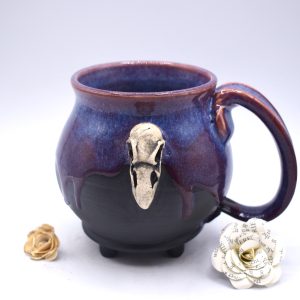 Raven skull cauldron mug 20 oz